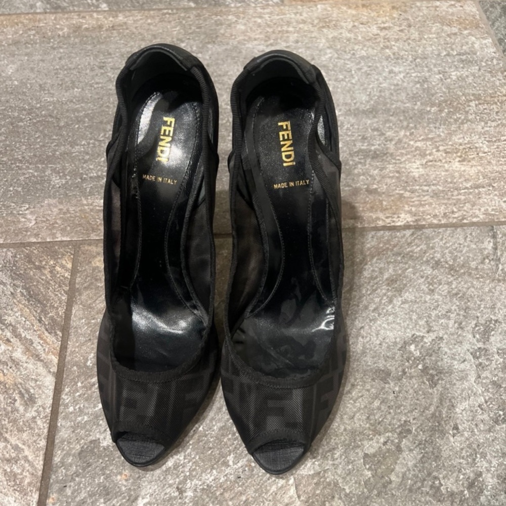 Authenticated Fendi Zucca print heels excellent condition size 40